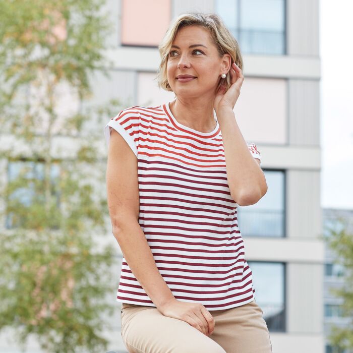 Gestreiftes Damen T-Shirt mit Rippenstruktur