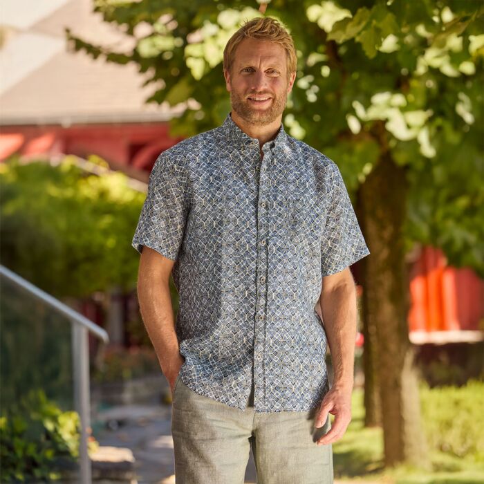 Chemise à manches courtes en lin avec poche poitrine