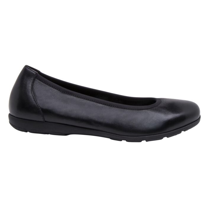 CAPRICE Ballerina aus Nappaleder mit On AIR Insole