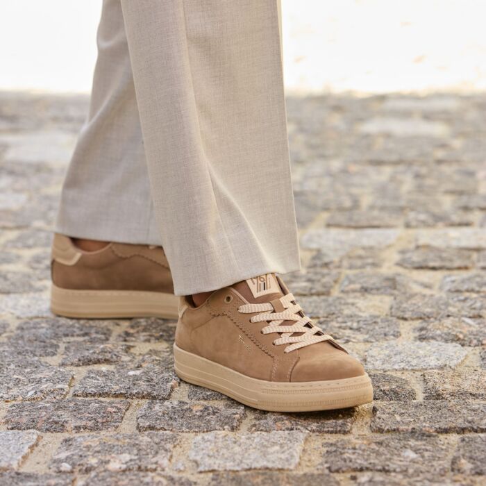 TAMARIS Sneaker Damen, Materialmix mit Plateausohle