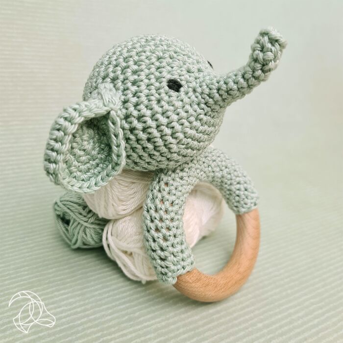 Kit de crochet Hardicraft «Hochet éléphant», avec instructions et accessoires, 12 cm