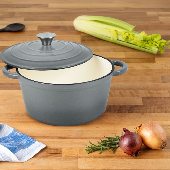 Cocotte en fonte avec couvercle, ronde