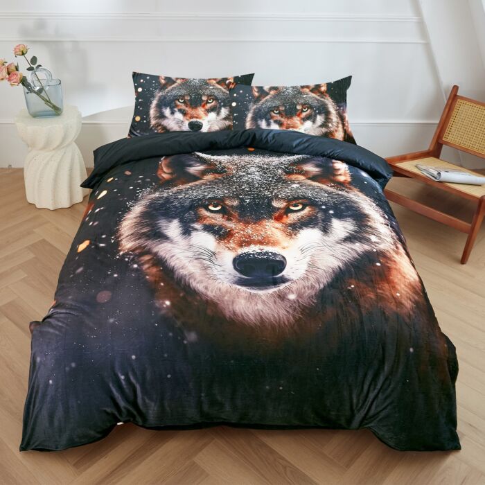 Bettwäsche mit ausdrucksstarkem Wolfmotiv