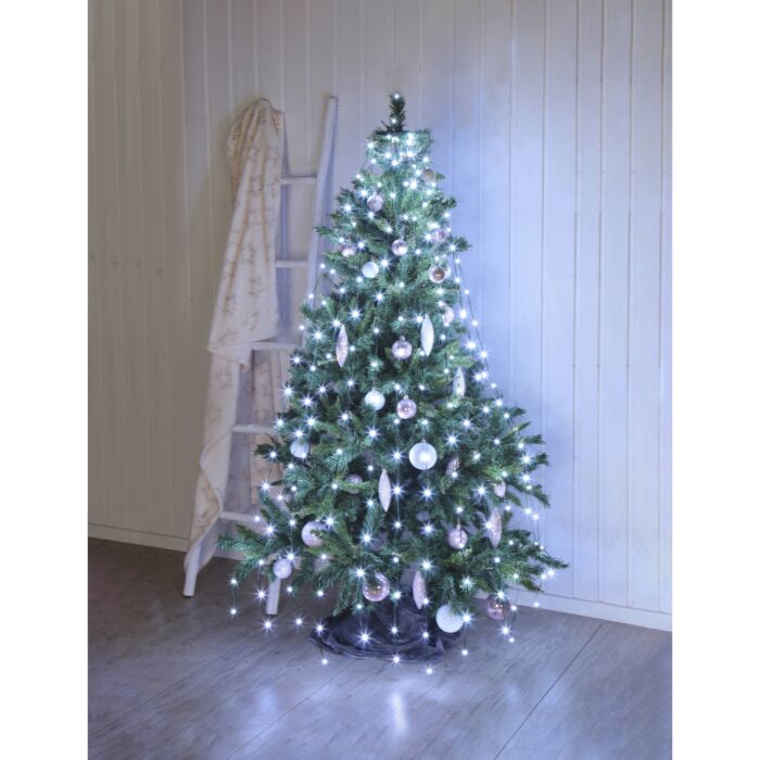 Tannenbaum mit 650 Zweigen, Höhe 180 cm