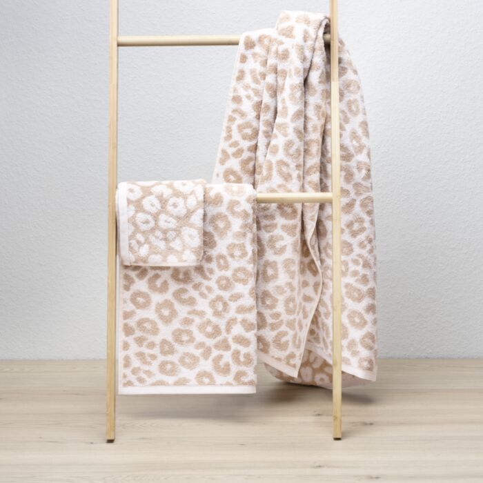 Linge éponge au design animal chic