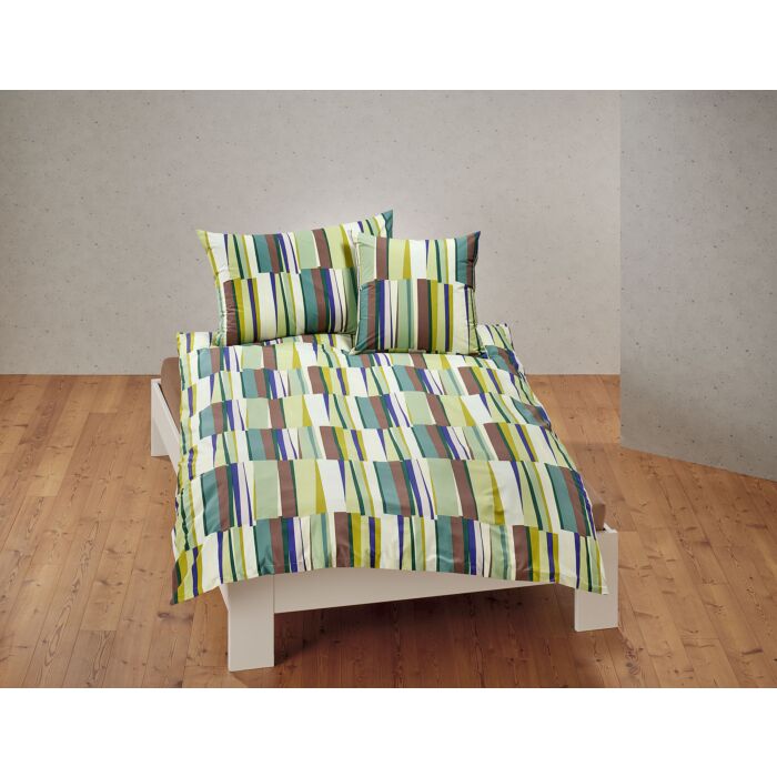 Bettwäsche mit Streifendessin main product photo