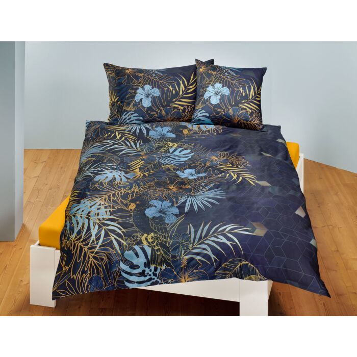 Linge de lit avec des fougères bleu-or et des motifs floraux main product photo